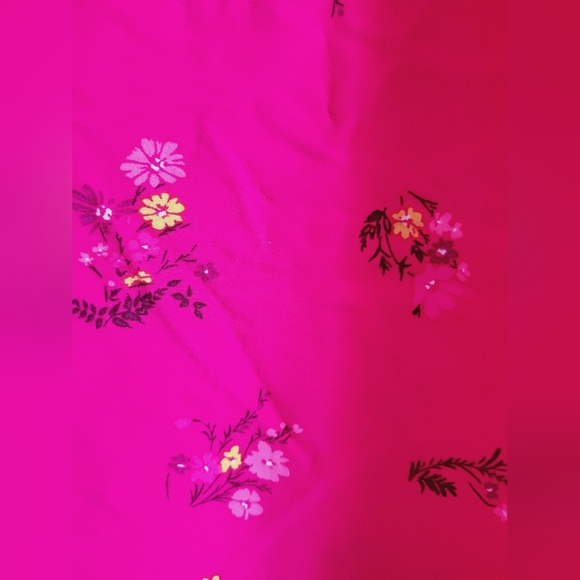 GAP Fusia Floral Pattern Blouse - Picture 7 of 8